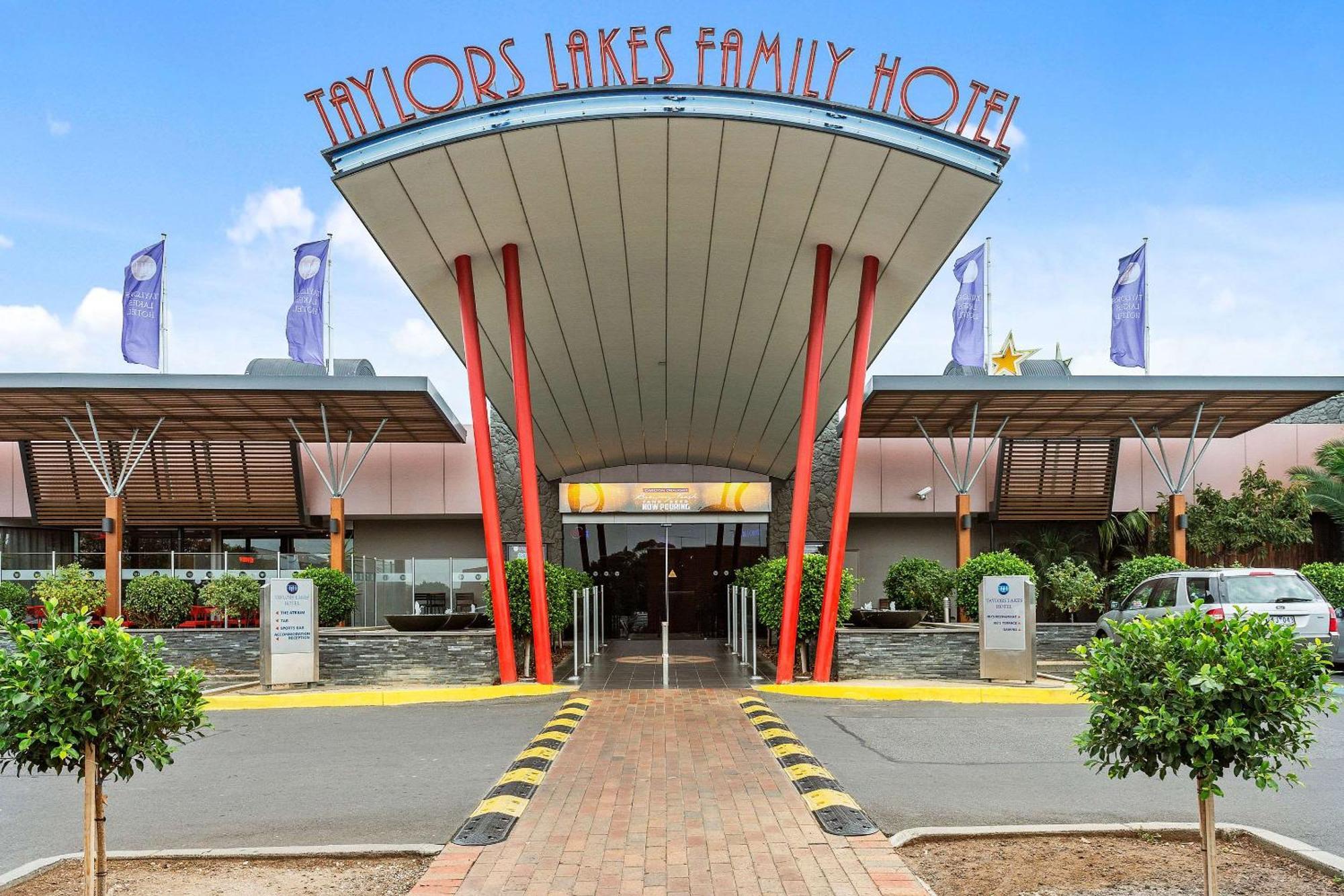 Quality Hotel Taylors Lakes Екстериор снимка