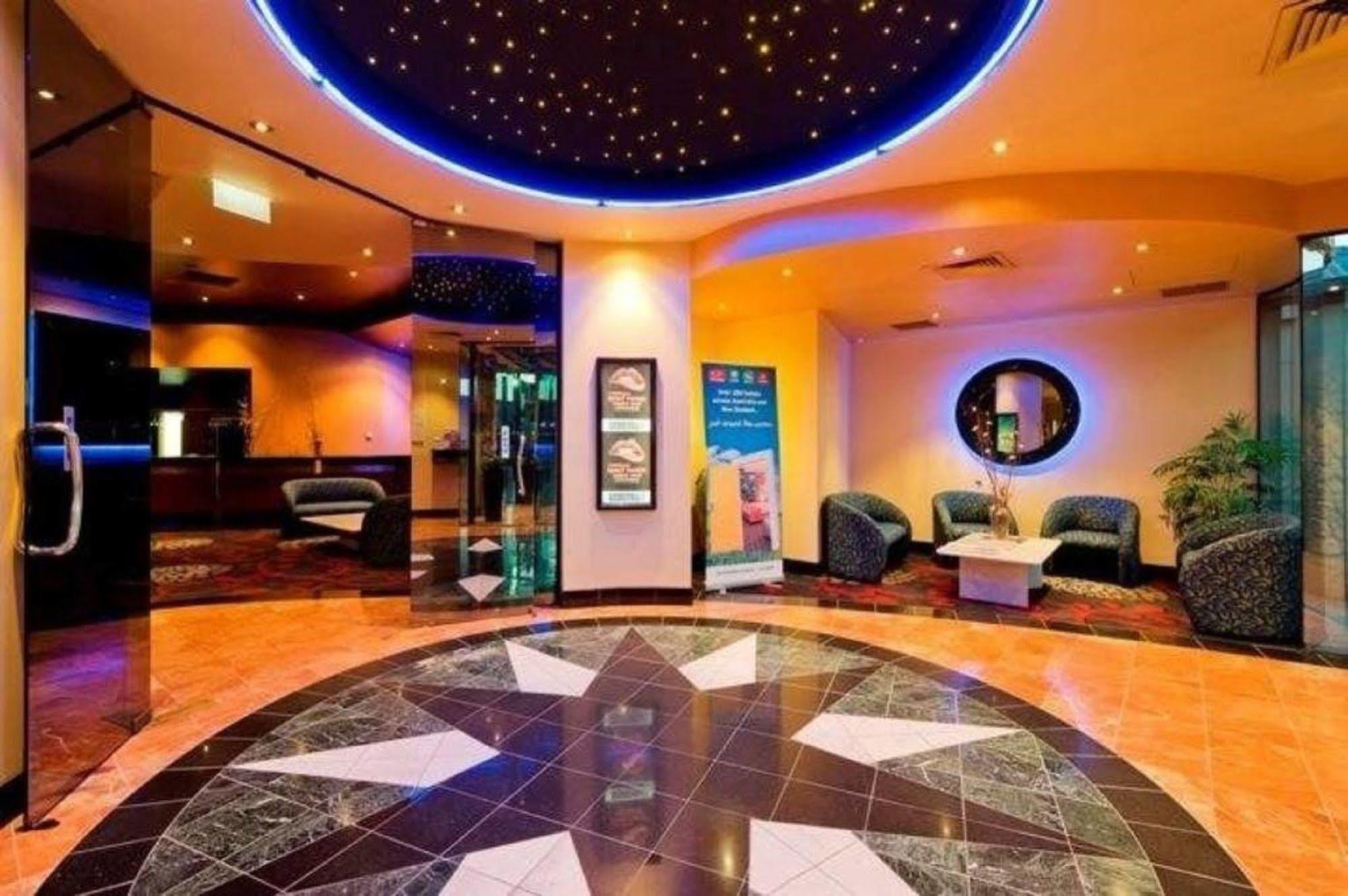 Quality Hotel Taylors Lakes Екстериор снимка