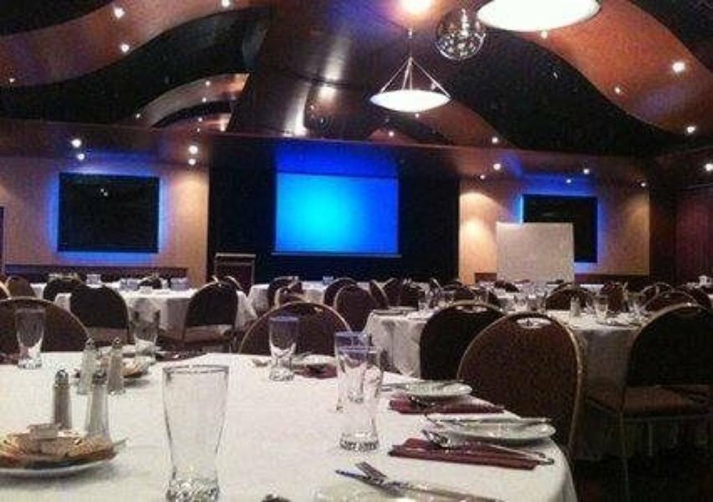 Quality Hotel Taylors Lakes Екстериор снимка